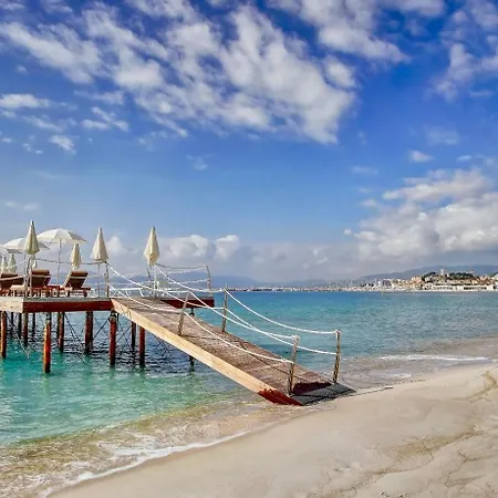 Apartment Superbe Flat 2 And 1 Canape Convertible 3p1 Cannes